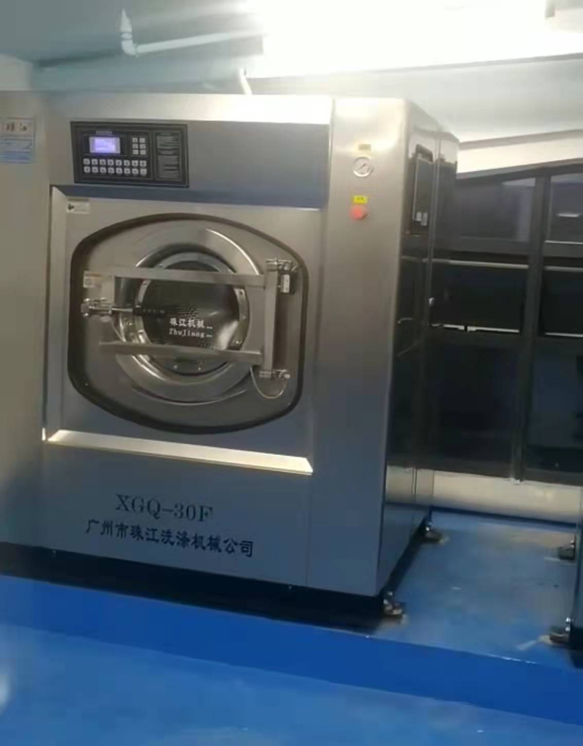 江門市工業用洗衣機報價電話，賓館專用工業用洗衣機20kg潔凈案例